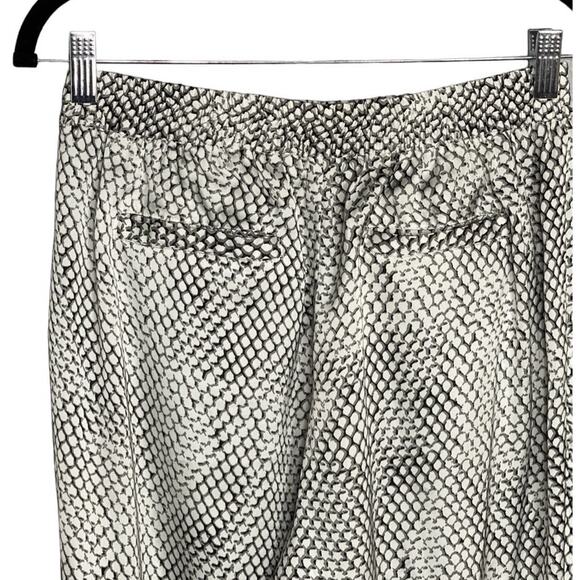 Michael Kors Womens Trouser Pants Joggy Style Snake Pattern Pockets Gray Size M - Picture 7 of 10